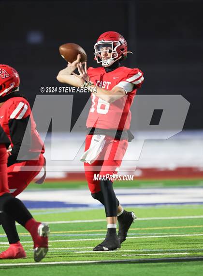 Thumbnail 2 in Denver East vs. Grandview (CHSAA 5A First Round) photogallery.