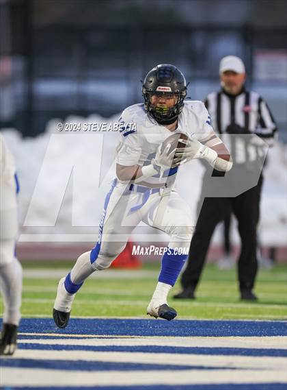 Thumbnail 2 in Denver East vs. Grandview (CHSAA 5A First Round) photogallery.