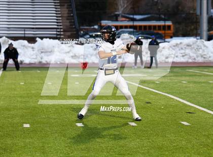 Thumbnail 2 in Denver East vs. Grandview (CHSAA 5A First Round) photogallery.