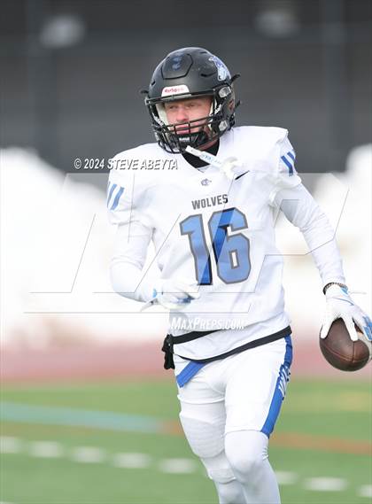 Thumbnail 3 in Denver East vs. Grandview (CHSAA 5A First Round) photogallery.