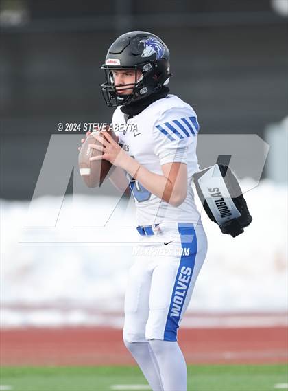 Thumbnail 2 in Denver East vs. Grandview (CHSAA 5A First Round) photogallery.