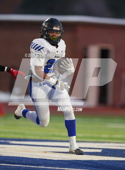 Thumbnail 1 in Denver East vs. Grandview (CHSAA 5A First Round) photogallery.