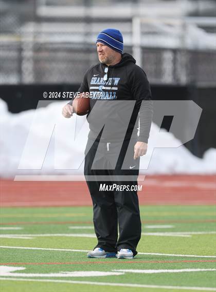 Thumbnail 1 in Denver East vs. Grandview (CHSAA 5A First Round) photogallery.