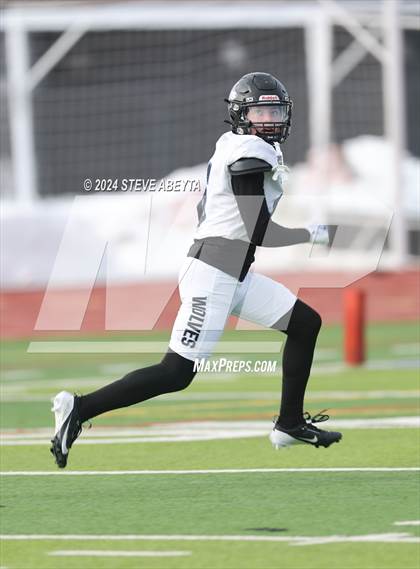 Thumbnail 2 in Denver East vs. Grandview (CHSAA 5A First Round) photogallery.
