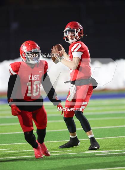 Thumbnail 3 in Denver East vs. Grandview (CHSAA 5A First Round) photogallery.