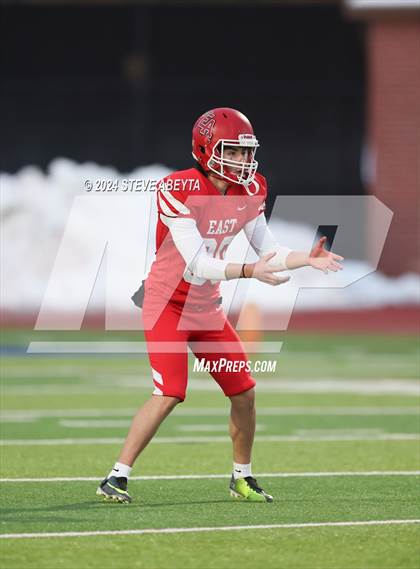 Thumbnail 3 in Denver East vs. Grandview (CHSAA 5A First Round) photogallery.