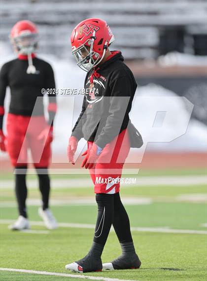 Thumbnail 2 in Denver East vs. Grandview (CHSAA 5A First Round) photogallery.