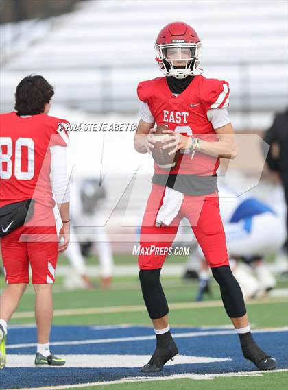 Thumbnail 1 in Denver East vs. Grandview (CHSAA 5A First Round) photogallery.