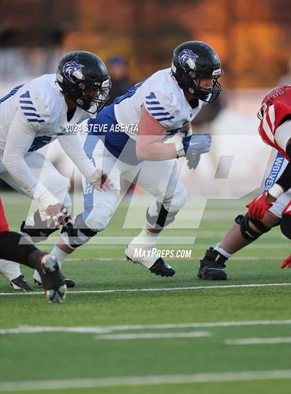Thumbnail 2 in Denver East vs. Grandview (CHSAA 5A First Round) photogallery.