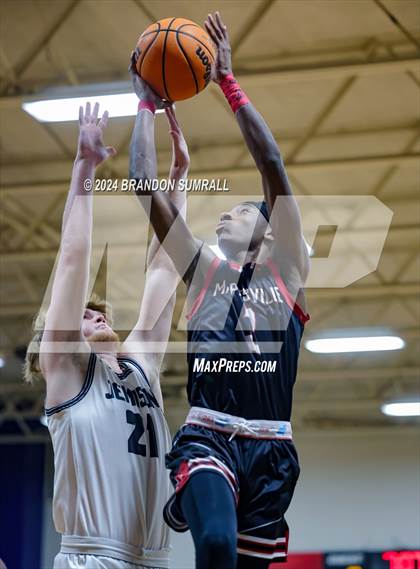 Thumbnail 2 in Maplesville vs Jemison (Chilton County Tournament) photogallery.