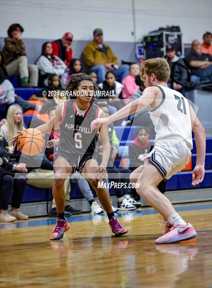 Thumbnail 1 in Maplesville vs Jemison (Chilton County Tournament) photogallery.