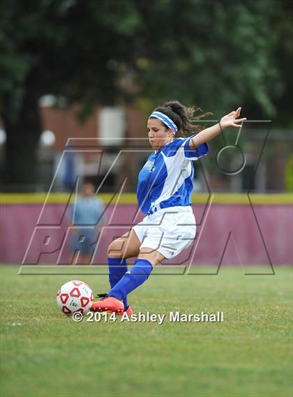 Thumbnail 3 in Maria Regina @ Monsignor McClancy photogallery.