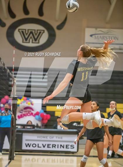 Thumbnail 1 in Del Norte @ Westview photogallery.