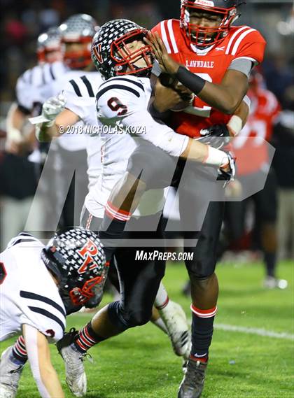Thumbnail 2 in Palos Verdes vs. Lawndale (CIF SS D5 Final) photogallery.