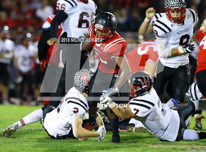Thumbnail 3 in Palos Verdes vs. Lawndale (CIF SS D5 Final) photogallery.