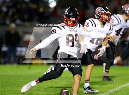 Thumbnail 3 in Palos Verdes vs. Lawndale (CIF SS D5 Final) photogallery.