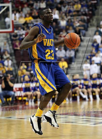 Thumbnail 3 in Vaux vs. Johnsonburg (PIAA Class A Final) photogallery.