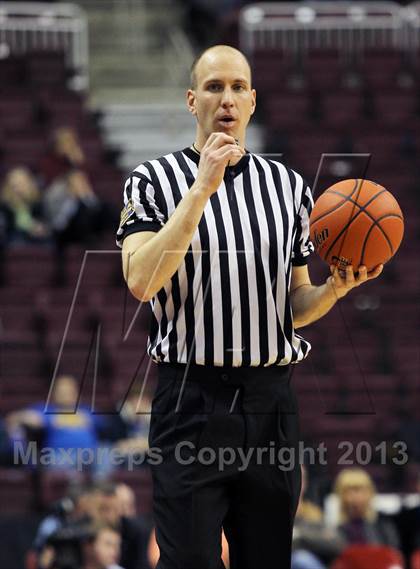 Thumbnail 1 in Vaux vs. Johnsonburg (PIAA Class A Final) photogallery.