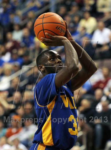Thumbnail 3 in Vaux vs. Johnsonburg (PIAA Class A Final) photogallery.