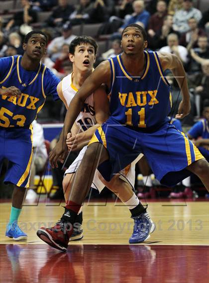 Thumbnail 3 in Vaux vs. Johnsonburg (PIAA Class A Final) photogallery.
