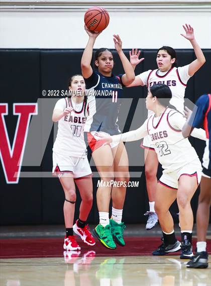 Thumbnail 1 in Brentwood School vs  Chaminade (Harvard-Westlake Invitational Classic) photogallery.
