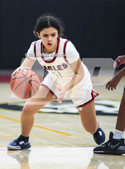 Thumbnail 3 in Brentwood School vs  Chaminade (Harvard-Westlake Invitational Classic) photogallery.