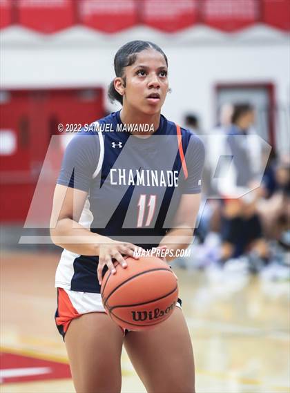 Thumbnail 1 in Brentwood School vs  Chaminade (Harvard-Westlake Invitational Classic) photogallery.