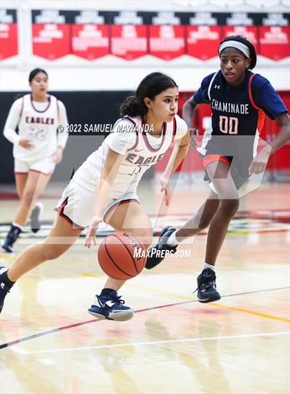Thumbnail 1 in Brentwood School vs  Chaminade (Harvard-Westlake Invitational Classic) photogallery.
