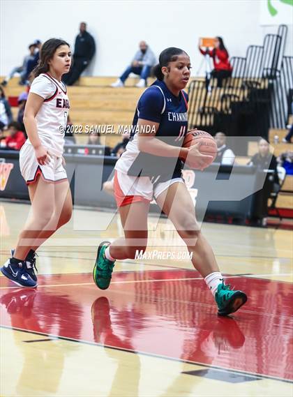 Thumbnail 1 in Brentwood School vs  Chaminade (Harvard-Westlake Invitational Classic) photogallery.