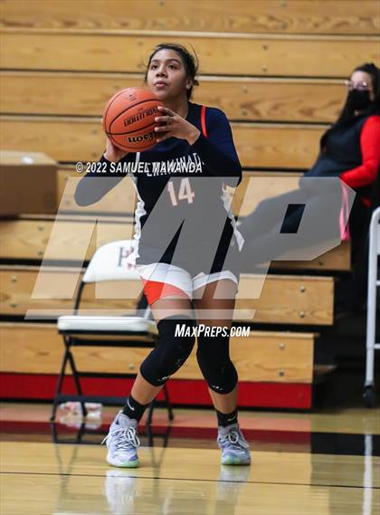 Thumbnail 2 in Brentwood School vs  Chaminade (Harvard-Westlake Invitational Classic) photogallery.