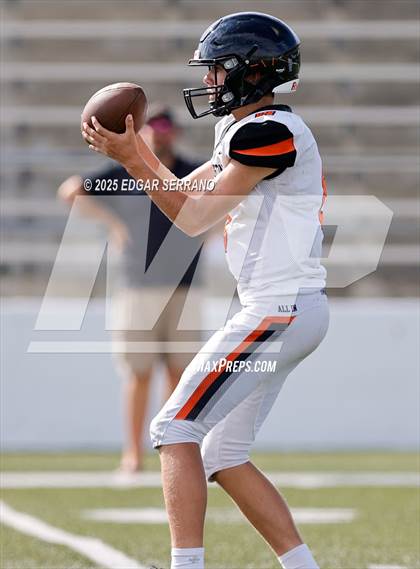 Thumbnail 3 in FR: Huntington Beach @ La Habra photogallery.