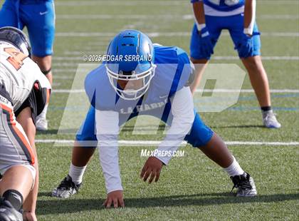 Thumbnail 3 in FR: Huntington Beach @ La Habra photogallery.