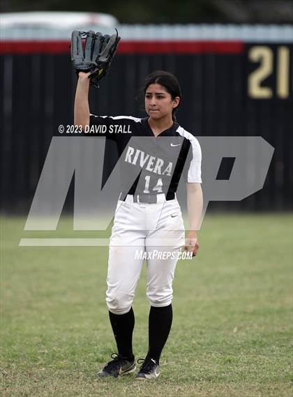 Thumbnail 1 in Los Fresnos @ Rivera photogallery.