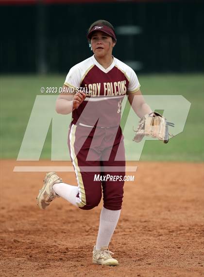 Thumbnail 1 in Los Fresnos @ Rivera photogallery.