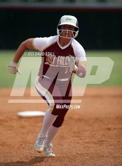 Thumbnail 2 in Los Fresnos @ Rivera photogallery.
