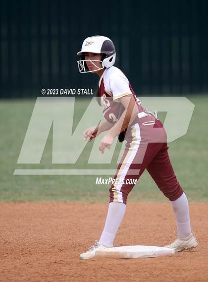 Thumbnail 2 in Los Fresnos @ Rivera photogallery.