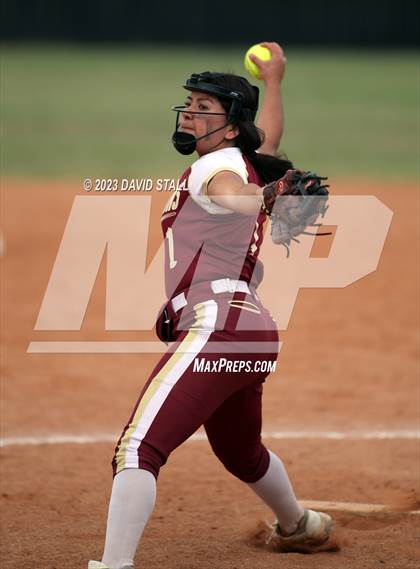 Thumbnail 2 in Los Fresnos @ Rivera photogallery.