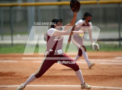 Thumbnail 1 in Los Fresnos @ Rivera photogallery.