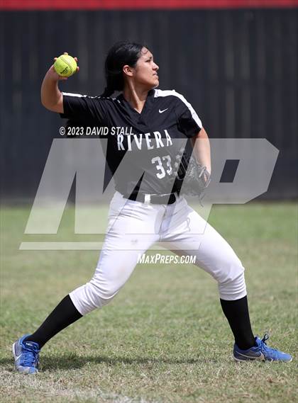 Thumbnail 1 in Los Fresnos @ Rivera photogallery.