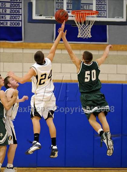 Thumbnail 1 in Oak Ridge vs. Palo Alto (Rocklin Holiday Tournament) photogallery.