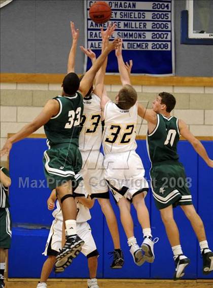 Thumbnail 1 in Oak Ridge vs. Palo Alto (Rocklin Holiday Tournament) photogallery.