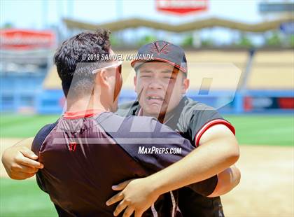 Thumbnail 2 in Carson vs Verdugo (CIF LACS D1 Final) photogallery.