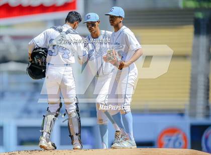 Thumbnail 3 in Carson vs Verdugo (CIF LACS D1 Final) photogallery.