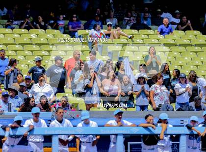 Thumbnail 2 in Carson vs Verdugo (CIF LACS D1 Final) photogallery.