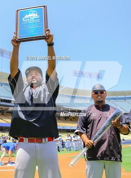Thumbnail 2 in Carson vs Verdugo (CIF LACS D1 Final) photogallery.