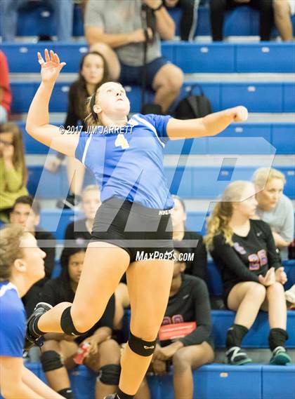 Thumbnail 1 in Oxford vs. Southaven photogallery.