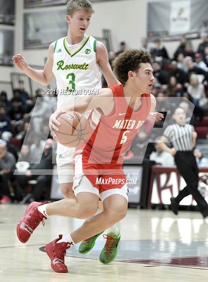 Thumbnail 3 in Mater Dei vs. Roosevelt (Rancho Mirage Holiday Invitational) photogallery.