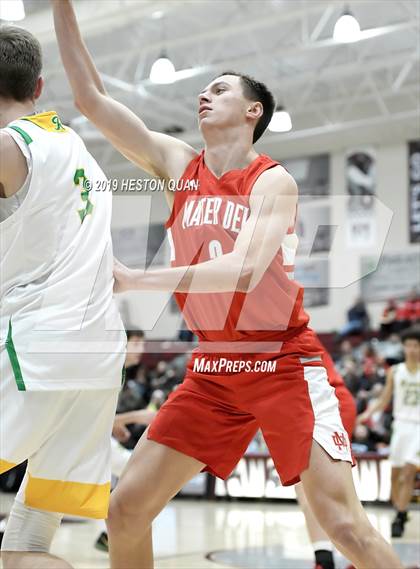Thumbnail 1 in Mater Dei vs. Roosevelt (Rancho Mirage Holiday Invitational) photogallery.