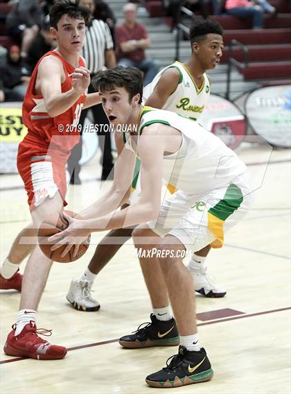 Thumbnail 3 in Mater Dei vs. Roosevelt (Rancho Mirage Holiday Invitational) photogallery.