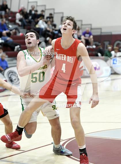 Thumbnail 2 in Mater Dei vs. Roosevelt (Rancho Mirage Holiday Invitational) photogallery.
